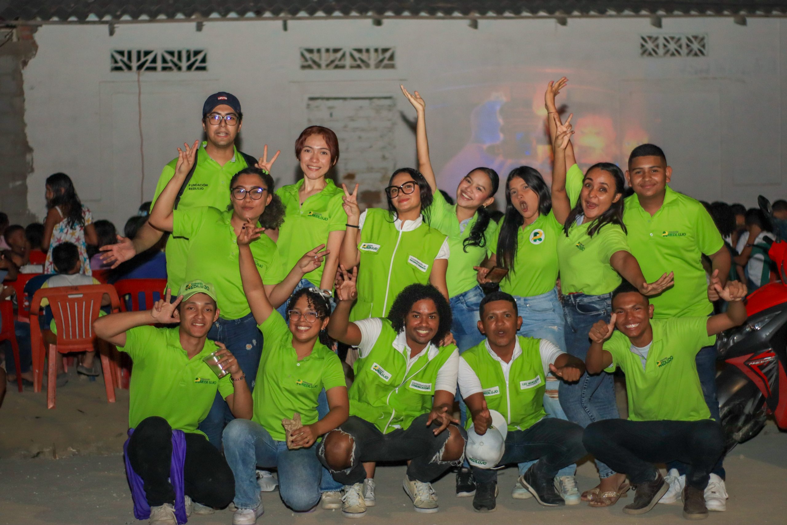 la Fundación REDLUJO, llegó con 13 de sus jóvenes líderes hasta el Barrio Carreño en la calle 29 con Carrera 6 en el municipio de Ciénaga.