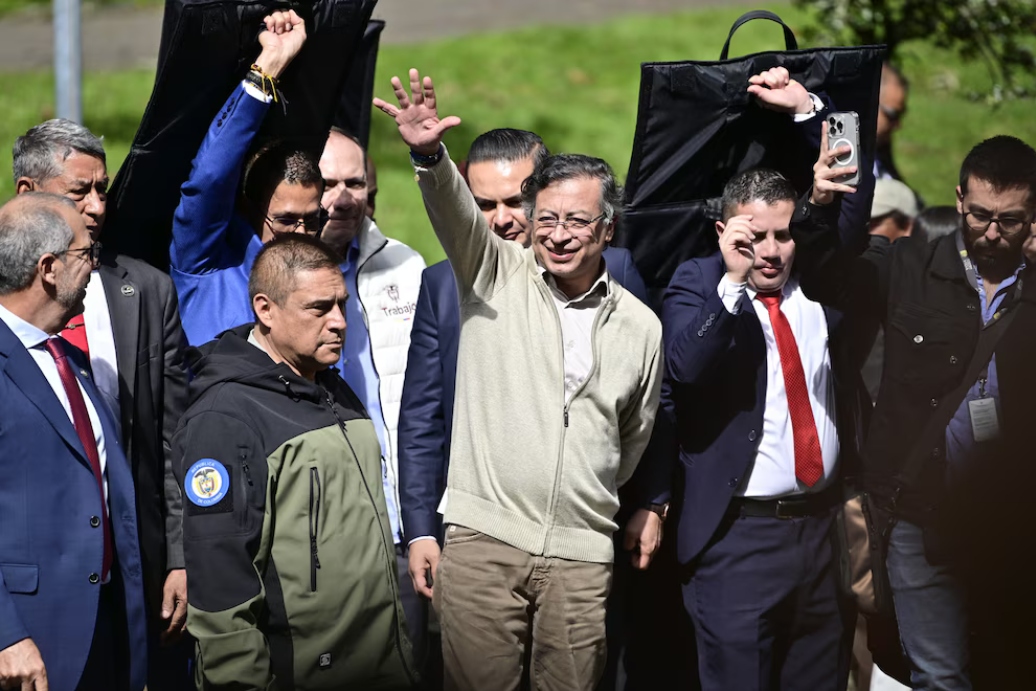 ¡Es oficial! Presidente Petro firmó la reforma laboral y ya es Ley de la República