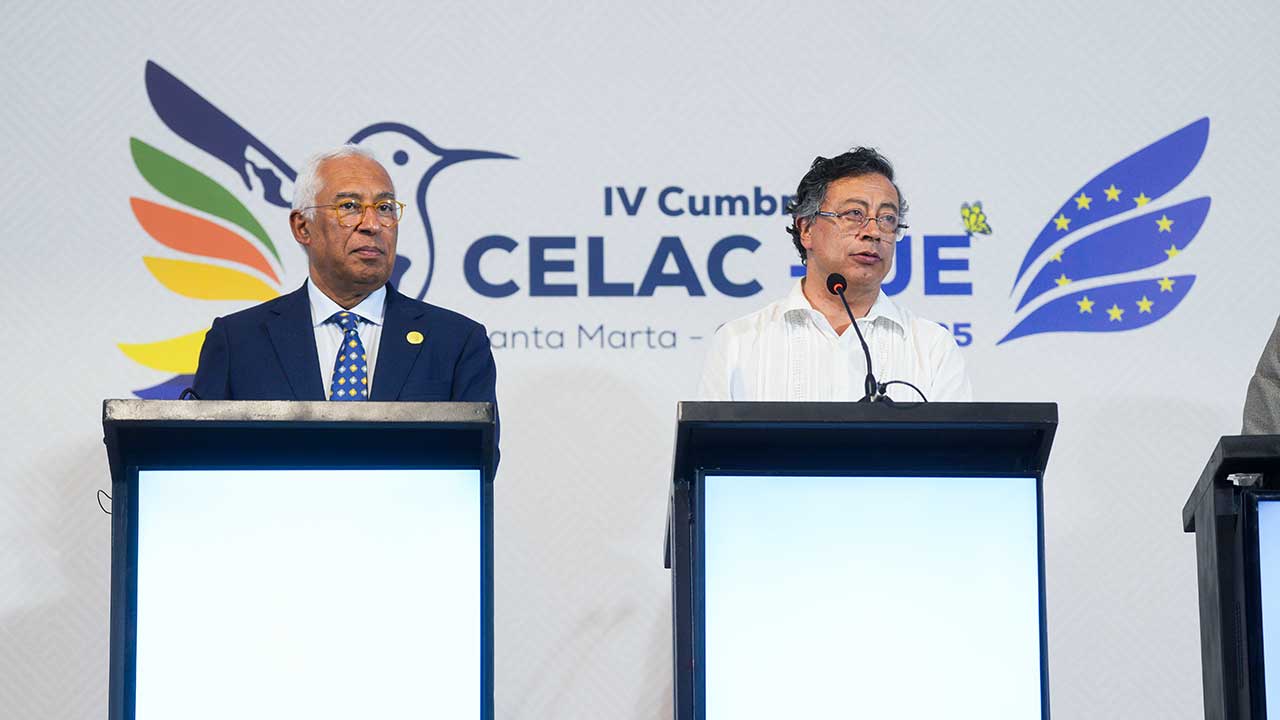 'Esta Cumbre ha sido un gran éxito': presidente Gustavo Petro al finalizar primera jornada de la reunión Celac – UE