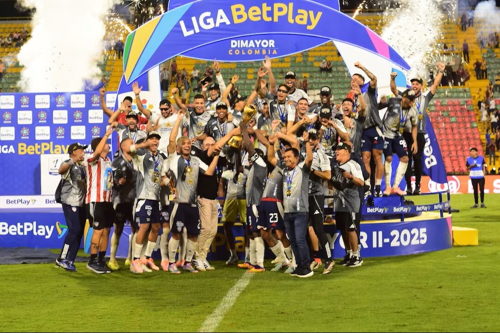 ¡Junior toca el cielo! 11 estrellas y boleto directo a la Libertadores 2026
