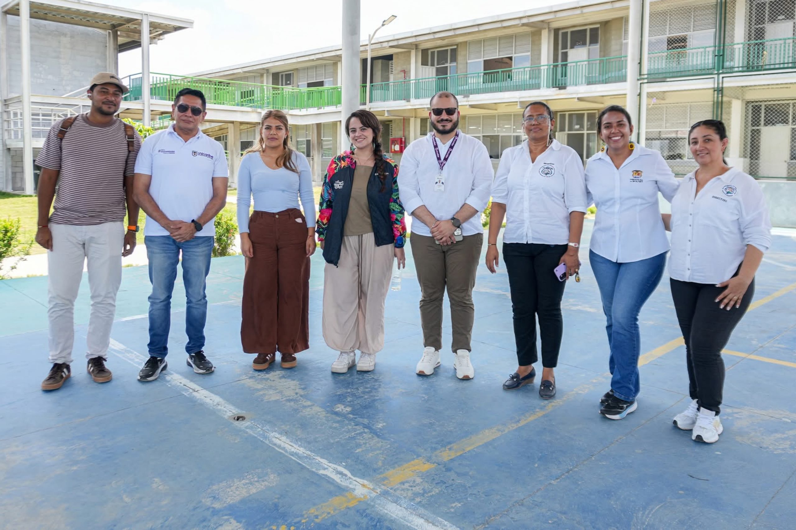 {"remix_data":[],"remix_entry_point":"challenges","source_tags":["local"],"origin":"unknown","total_draw_time":0,"total_draw_actions":0,"layers_used":0,"brushes_used":0,"photos_added":0,"total_editor_actions":{},"tools_used":{"ai_enhance":1,"transform":1},"is_sticker":false,"edited_since_last_sticker_save":true,"containsFTESticker":false}