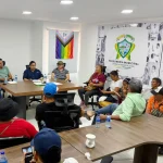 Ante el precario servicio de agua: autoridades y comunidad concertan soluciones con Operadores de la Sierra