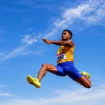¡Orgullo cienaguero! Arnovis Dalmero conquista el oro en los Suramericanos con un salto de 7,96 metros