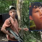 Imagen del joven con fusil, no es Ricardo Martínez. La FM