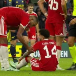 Luis Díaz enciende las alarmas tras lesionarse en el empate del Bayern Múnich ante el Arsenal 2-2 